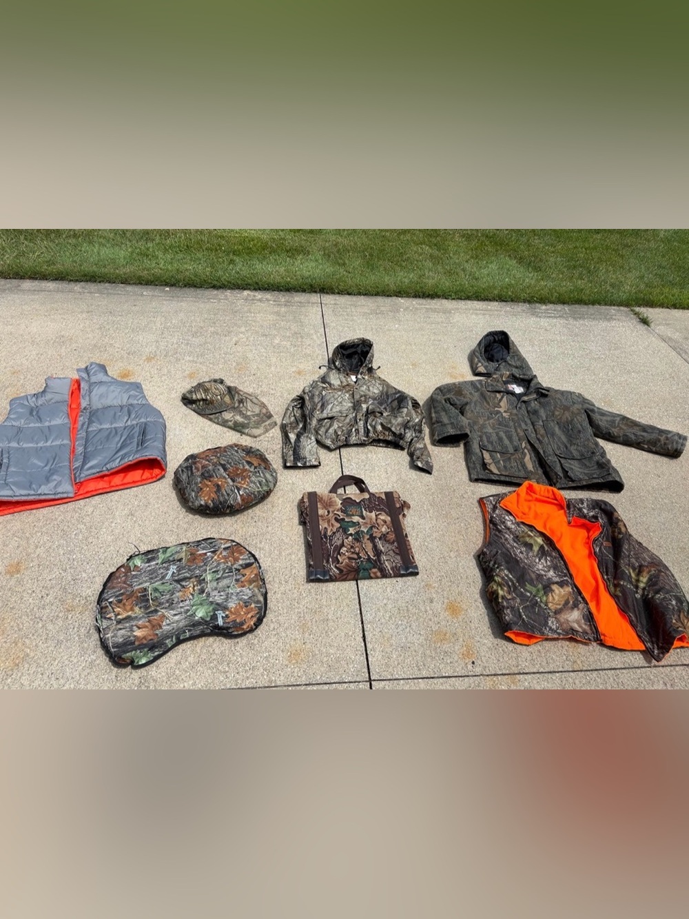 8 piece bundle Camo Hunting Jacket and Accessories - Realtree Style